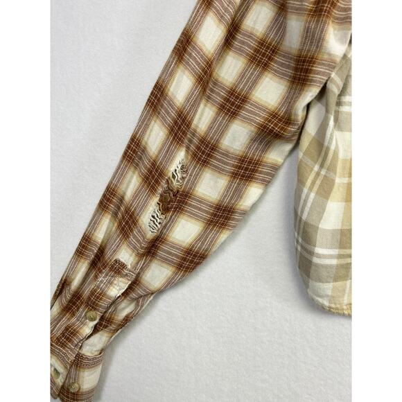 Cabin Core American Eagle Cropped Patchwork Flannel | Extra Small - Picture 12 of 12